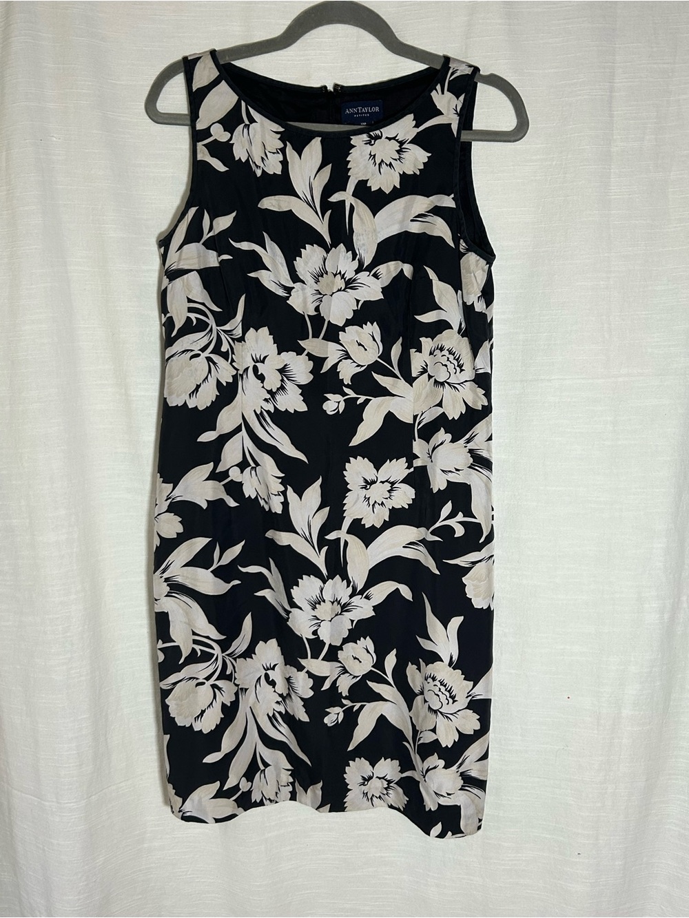 Ann Taylor 100% Silk Classic Black & White Floral Sheath Dress